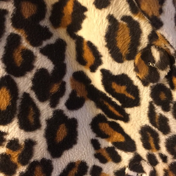 Leopard Print Coat Size Large - Picture 3 of 7